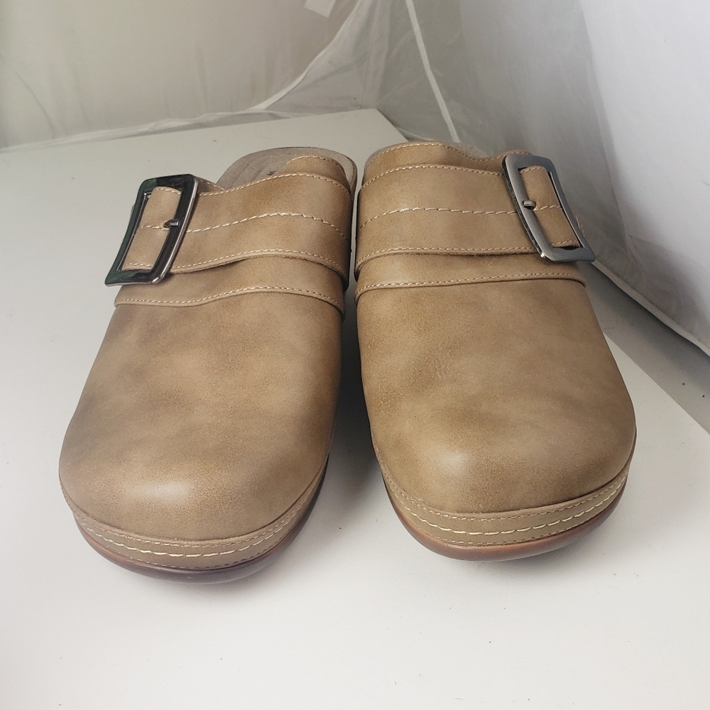 Cliffs By White Mountain Clogs - image 3